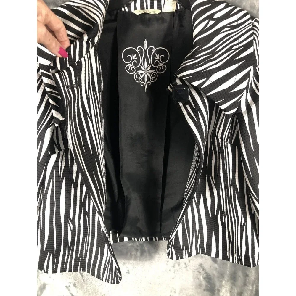Trevan Blazer Jacket Women’s Size 8 3/4 Length Sleeve Animal Print - Picture 10 of 16